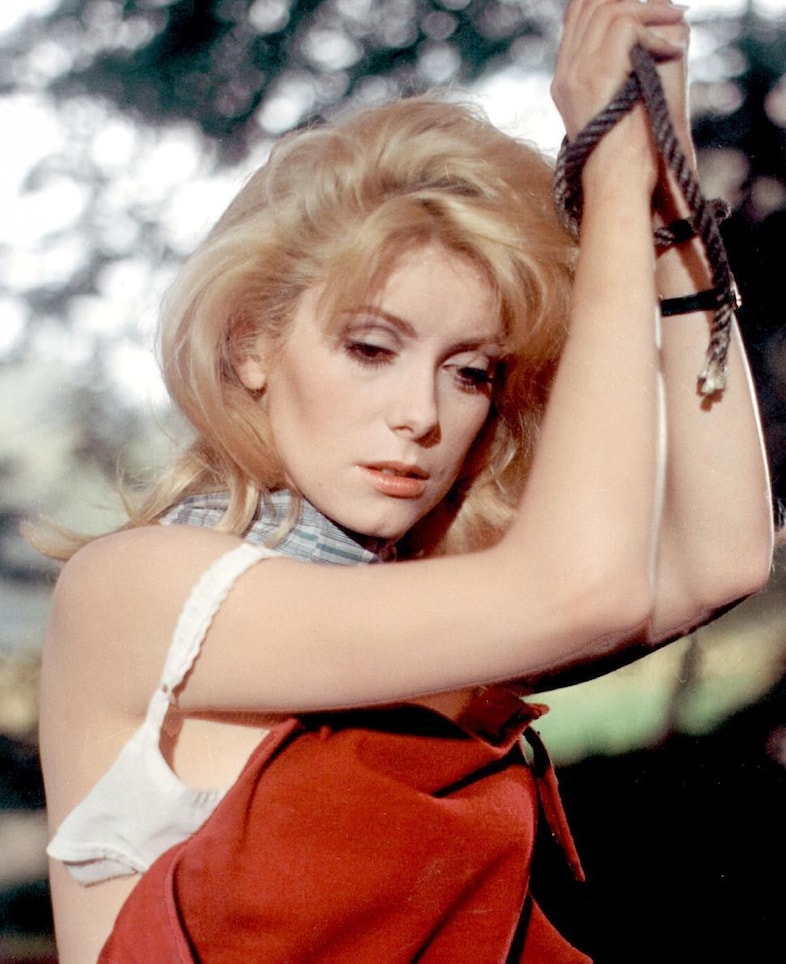 Belle de Jour fashion Yves Saint Laurent Catherine Deneuve 8