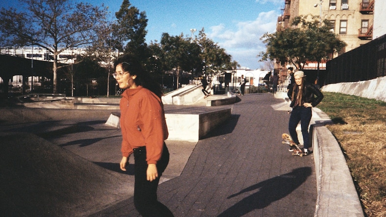 Brujas_Skater_Girls_LR1