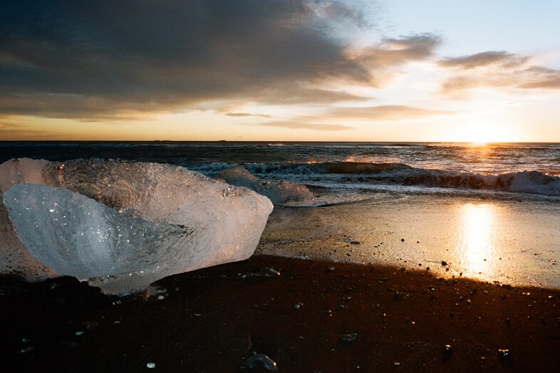 Bella Howard - Iceland
