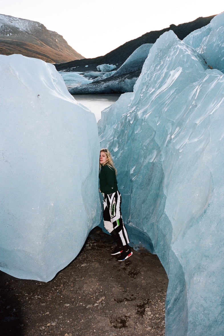 Bella Howard - Iceland