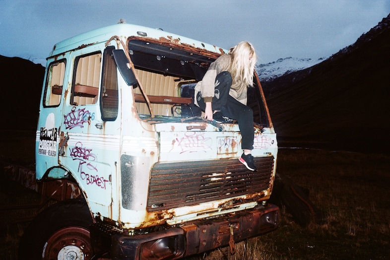 Bella Howard - Iceland
