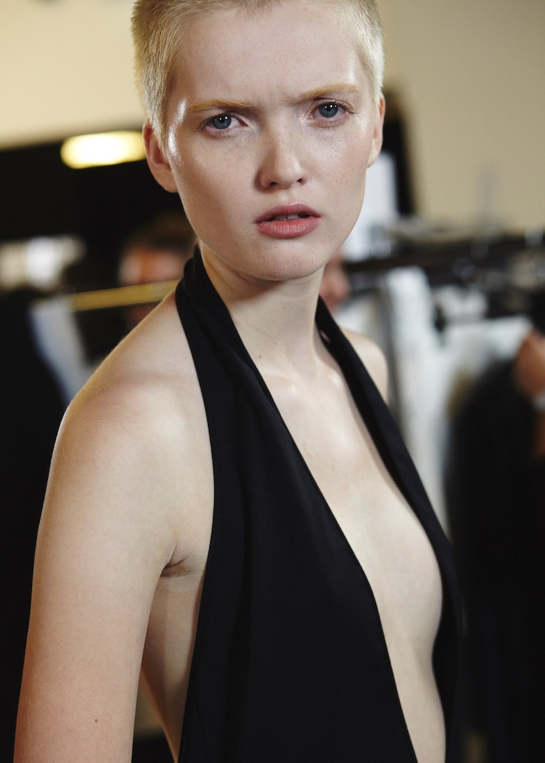 Ruth Bell backstage at Versus Versace SS16 Lucie Rox 