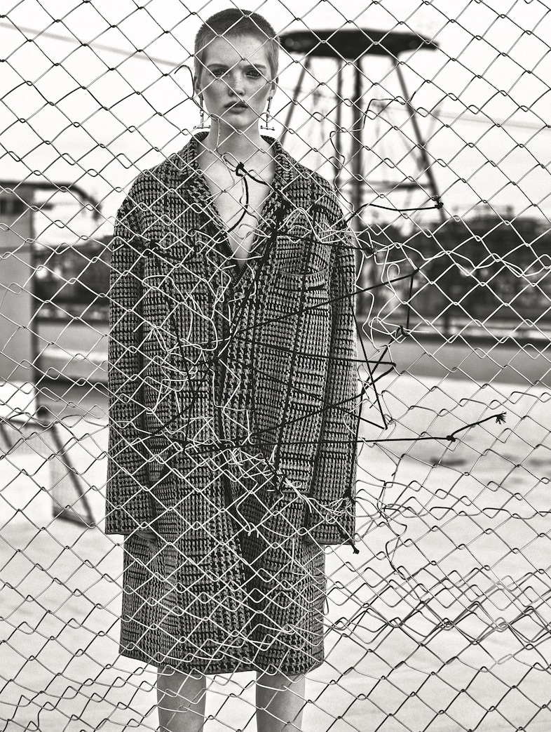 LBY_DAZED_08E_Shot_12_0023_FOGRA 7