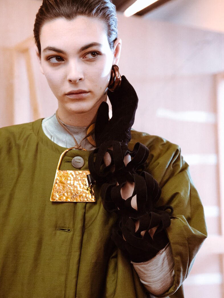 Loewe AW16