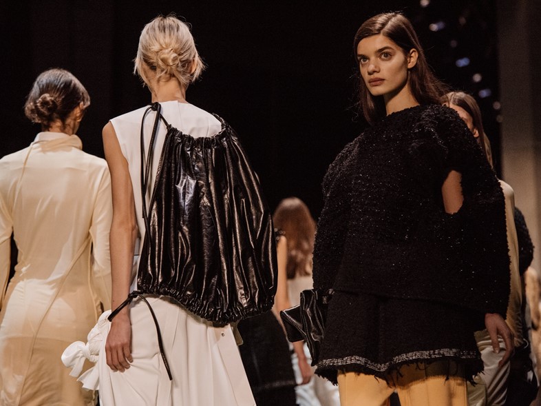 Paris fashion week: Phoebe Philo subverts the classics for Céline, Phoebe  Philo