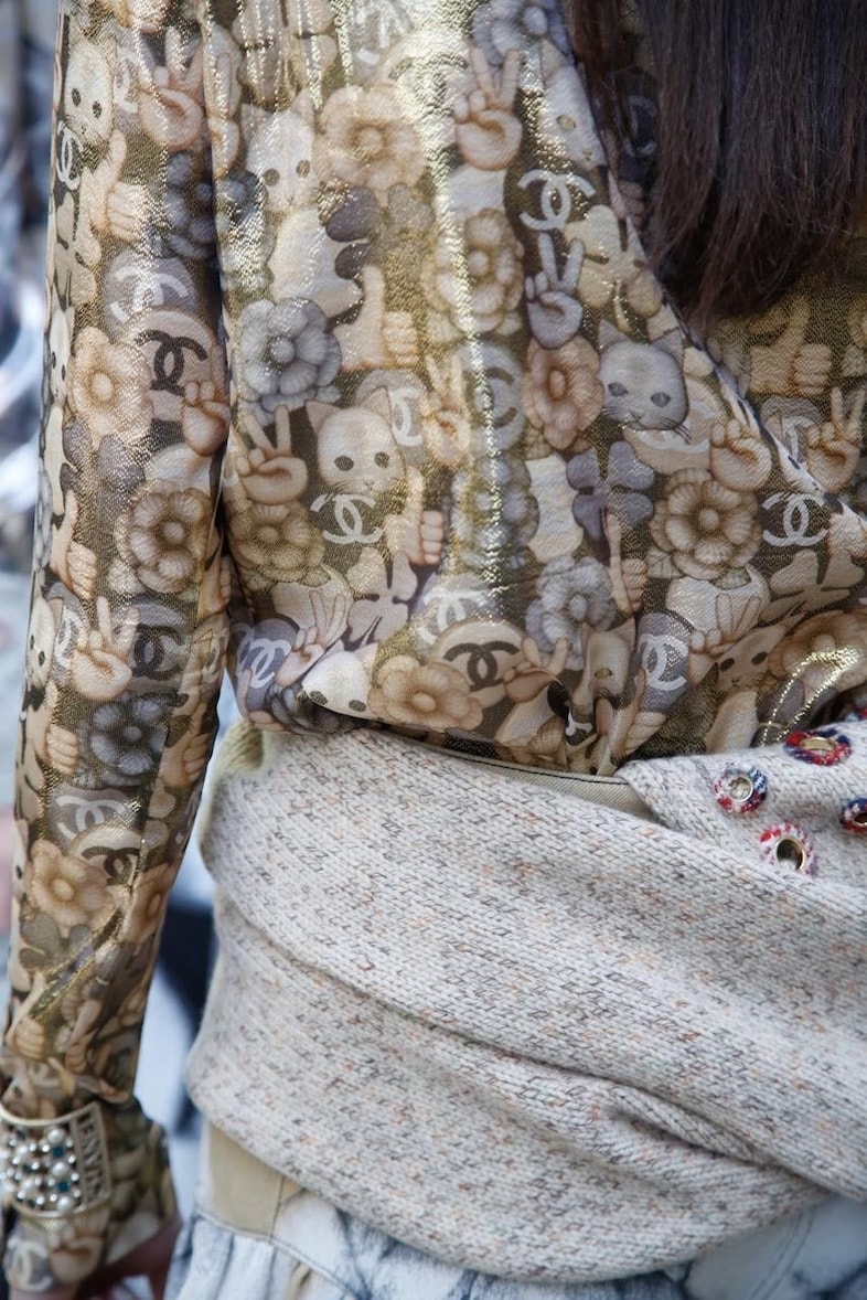 Backstage at Chanel AW16 Kamil Kustosz