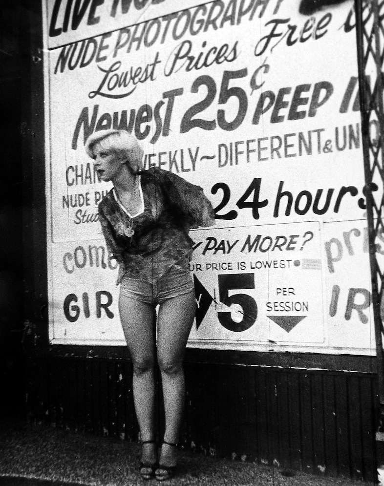 Scarlet Muse — Prostitution and Photography 11