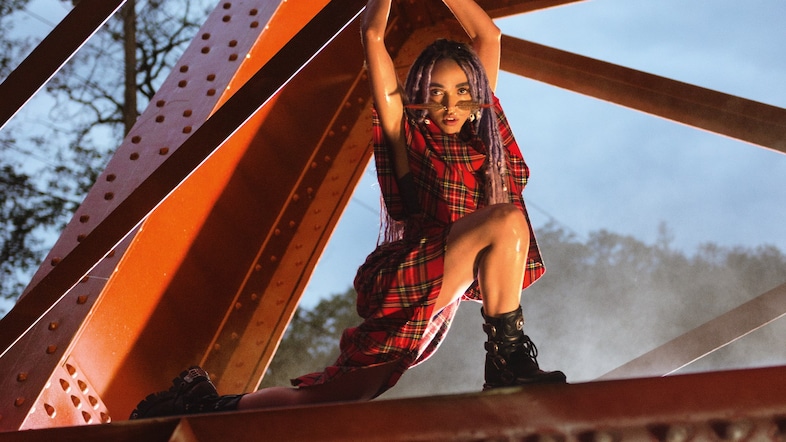 FKA twigs – Autumn /Winter 2016