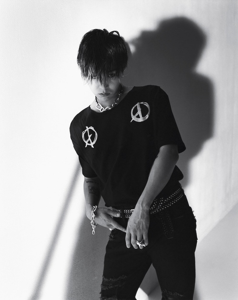 G-Dragon by Nobuyoshi Araki 4
