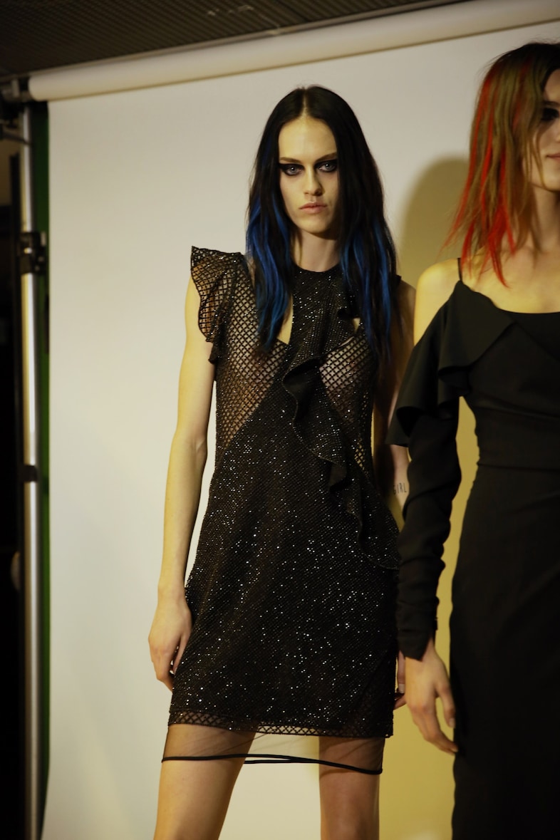 Versace AW17 womenswear milan mfw dazed