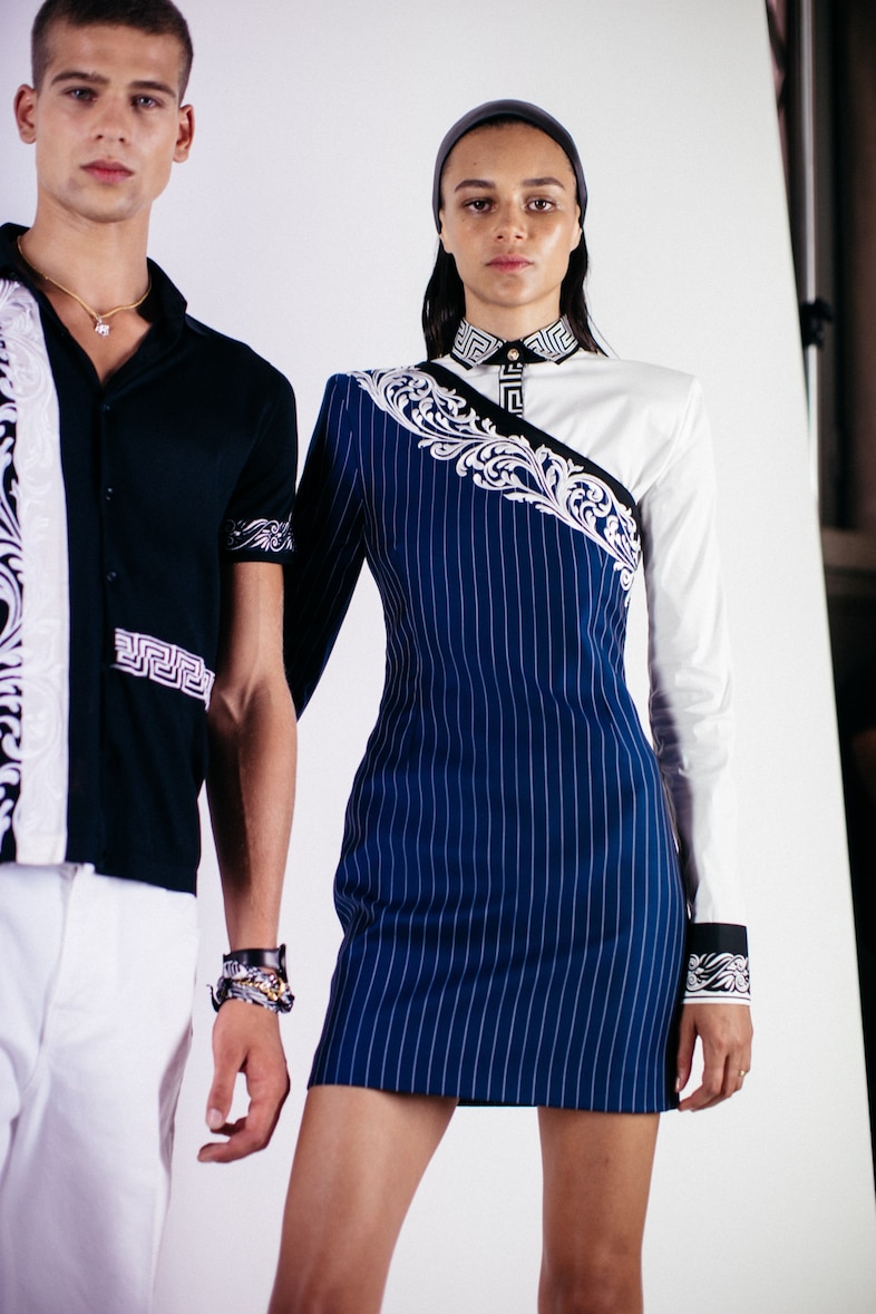 versace donatella gianni garden mansion ss18 show milan