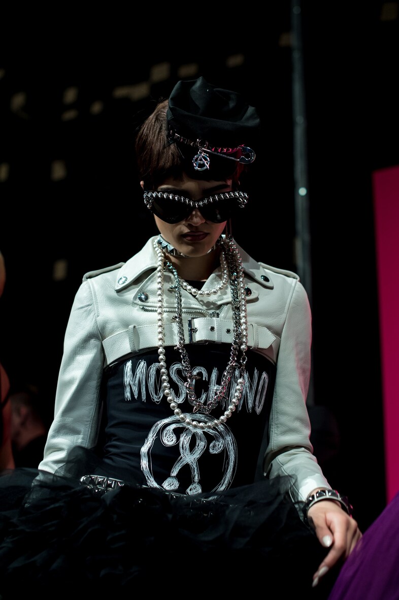 Moschino SS18 mfw milan jeremy scott