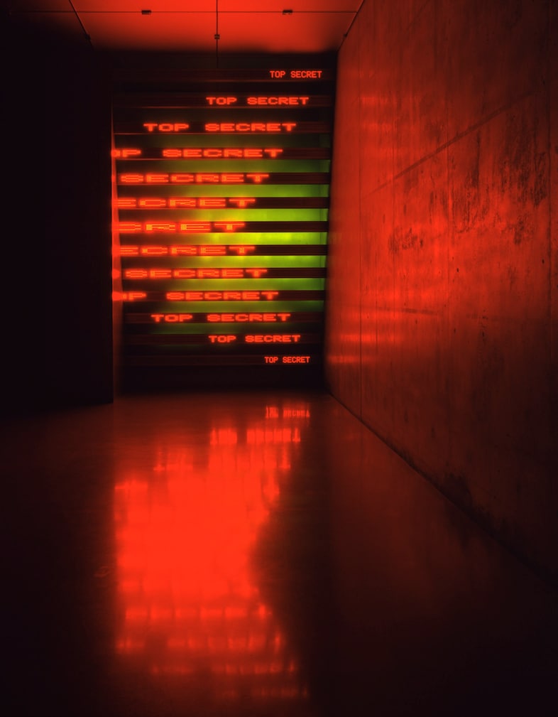 Jenny Holzer How to get the message across
