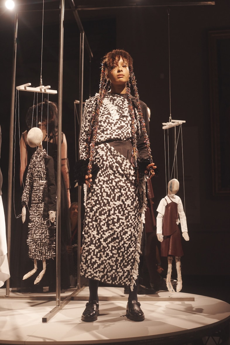 phoebe english v&amp;a fashion in motion raphael gallery 