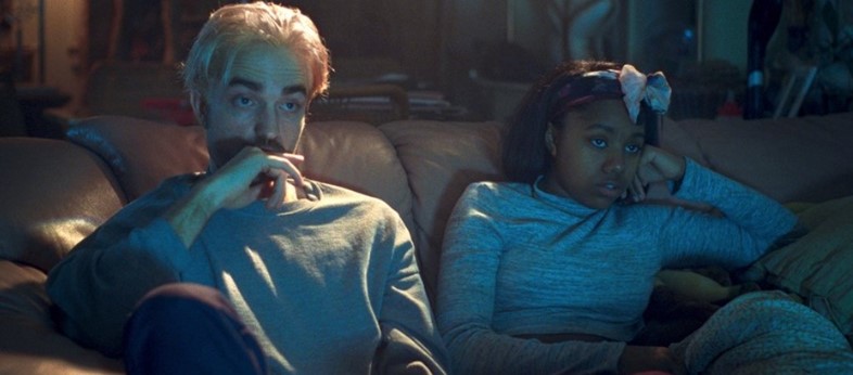Robert Pattinson and Taliah Webster - Good Time