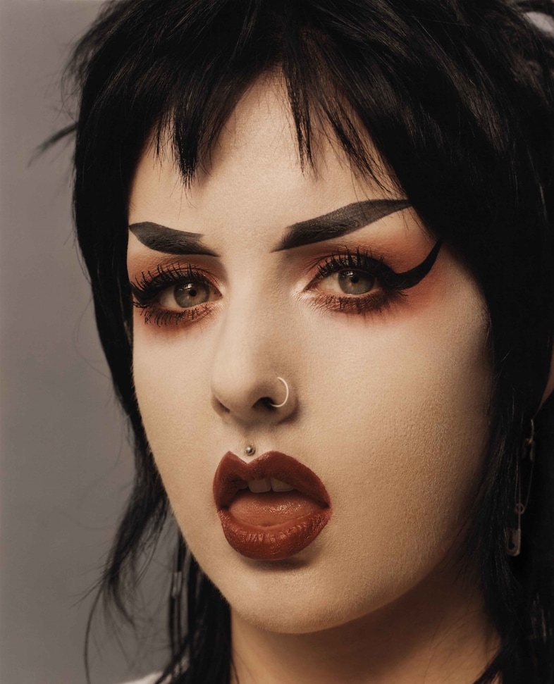 Gabriele-Skucas-by-Tom-Ordoyno-and-Ellie-Grace-Cum 3