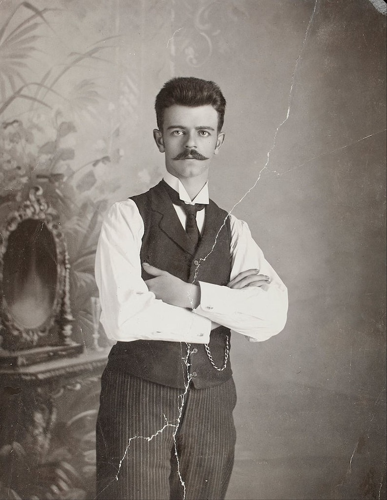 793px-Guillermo_Kahlo_-_Self-portrait_-_Google_Art