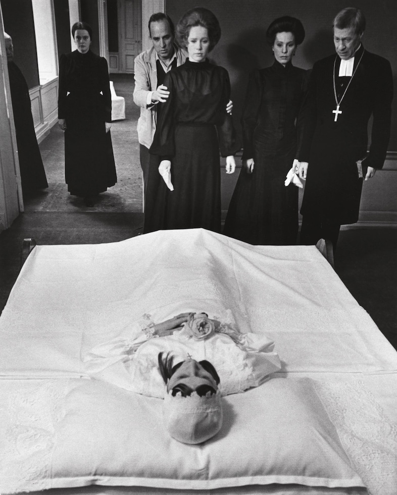 Cries And Whispers 7