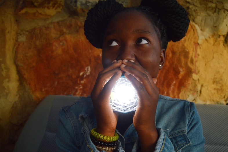 Olafur Eliasson&#39;s Little Sun Diamond