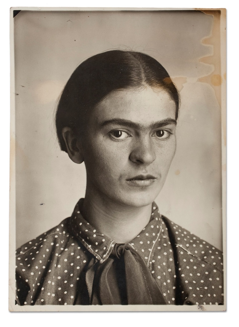 frida kahlo mexico artist making her self up v&amp;a exhibition 
