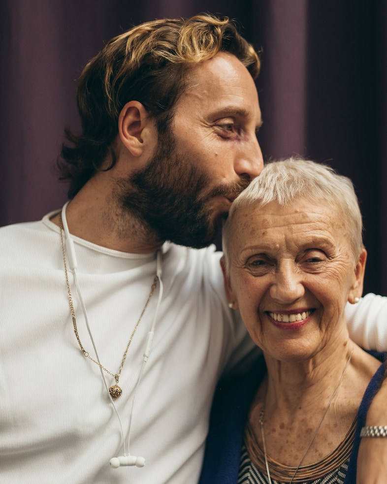 BTS Sound of Paris 0