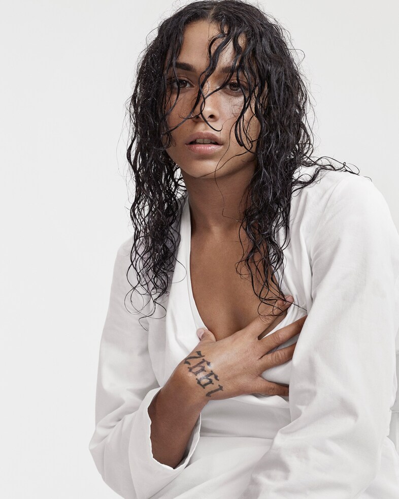 maison margiela mutiny fragrance john galliano willow smith 1