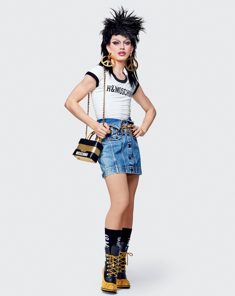 moschino tv hm jeremy scott aquaria barbie ferreira 7