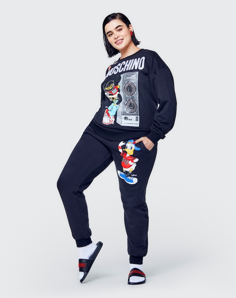 moschino tv hm jeremy scott aquaria barbie ferreira 39