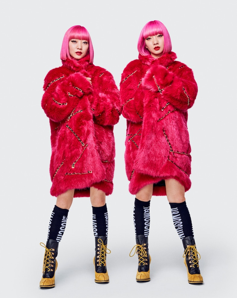 moschino tv hm jeremy scott aquaria barbie ferreira 41