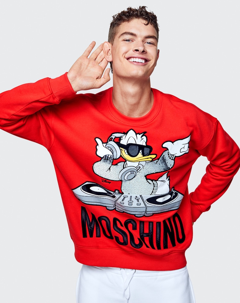 moschino tv hm jeremy scott aquaria barbie ferreira 60