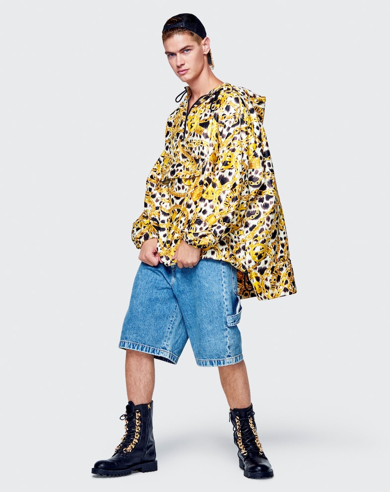 moschino tv hm jeremy scott aquaria barbie ferreira 63