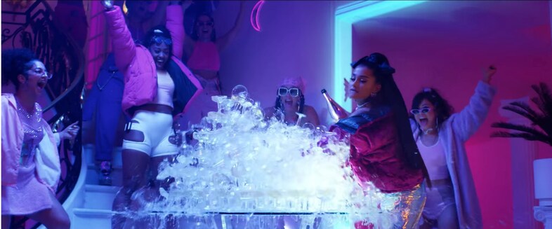 ARIANA GRANDE 7 RINGS