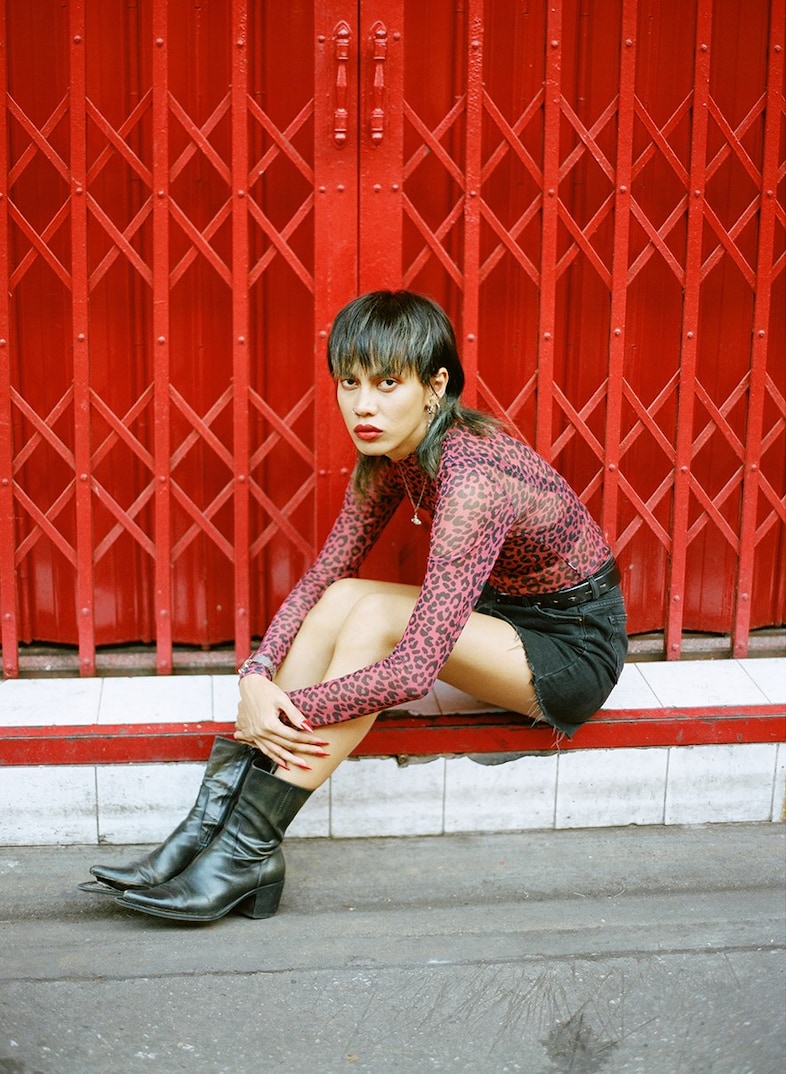 Luo Yang’s 女孩 / Girls