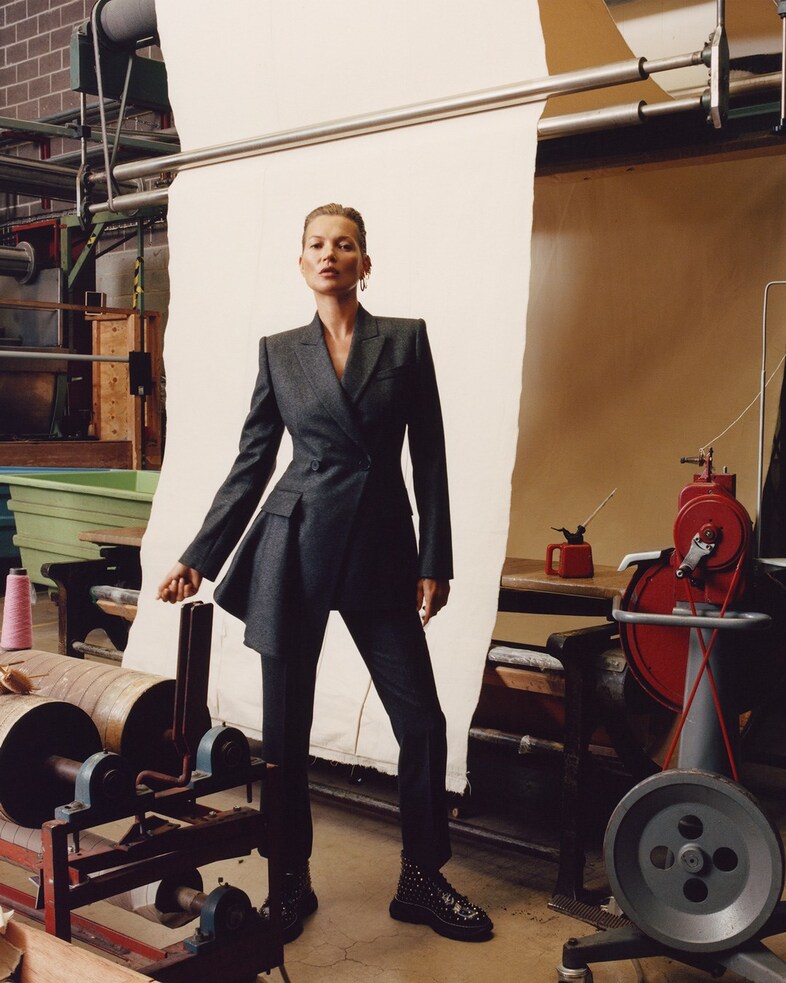 Alexander McQueen AW19 campaign kate moss jamie hawkesworth