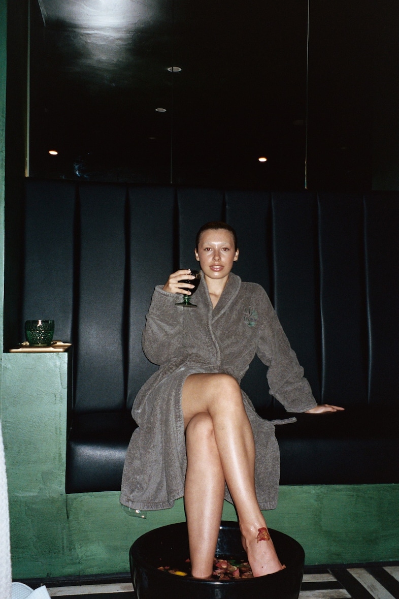 red wine bath spa wellness ella di rocco