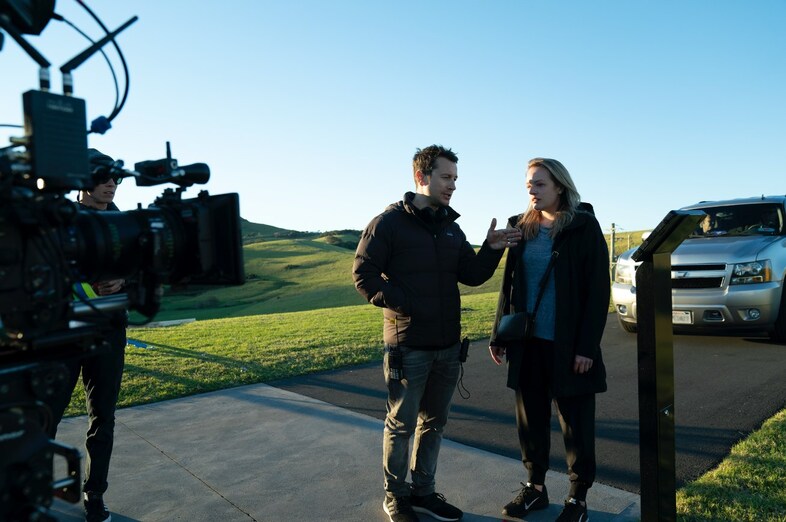 Elisabeth Moss behind the scenes on set of The Invisible Man