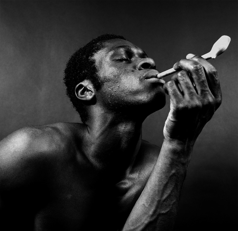 DO NOT REUSE – Rotimi Fani-Kayode, “Pipe” (c.1989)