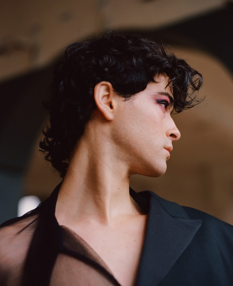 Luca (he/she/they), multidisciplinary artist 0