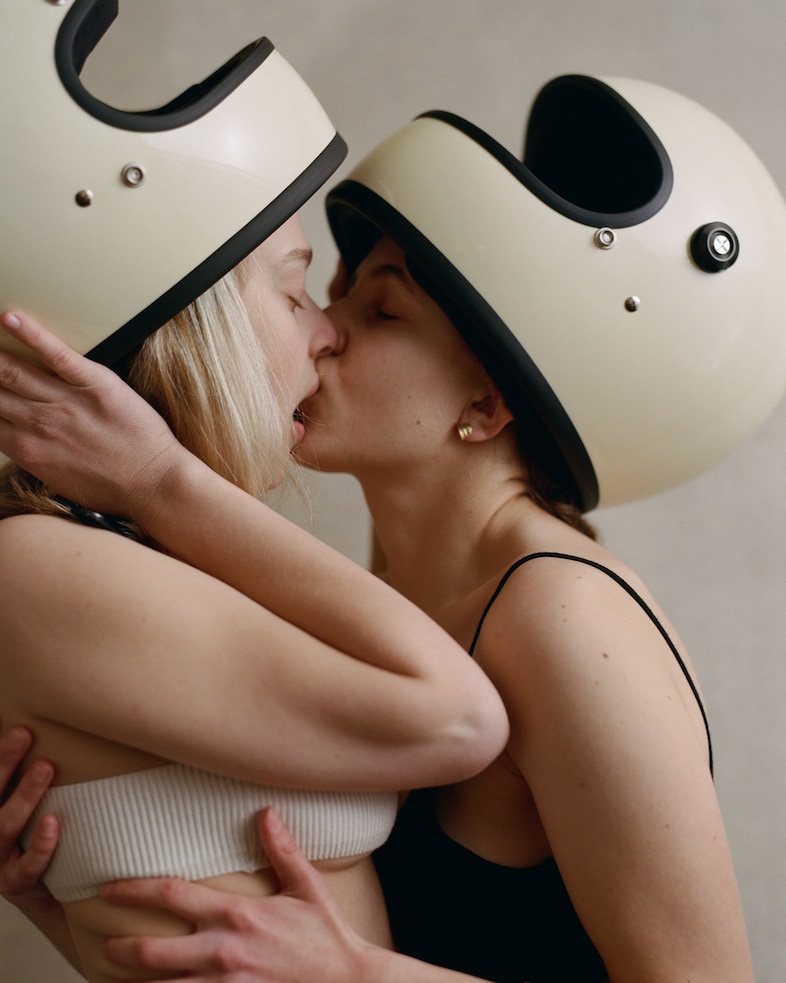 Jacquemus SS21 L&#39;Amour collection lovers 0