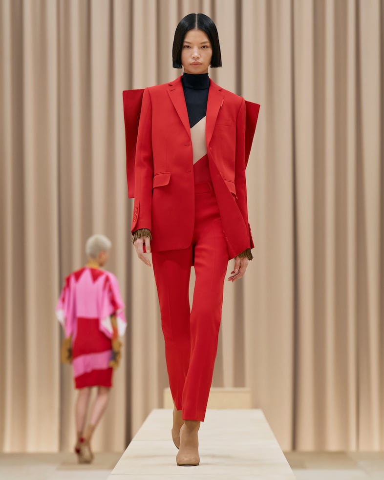 Burberry AW21 womenswear collection by Riccardo Tisci 10 9