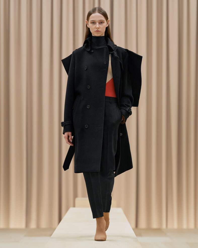 Burberry AW21 womenswear collection by Riccardo Tisci 12 11