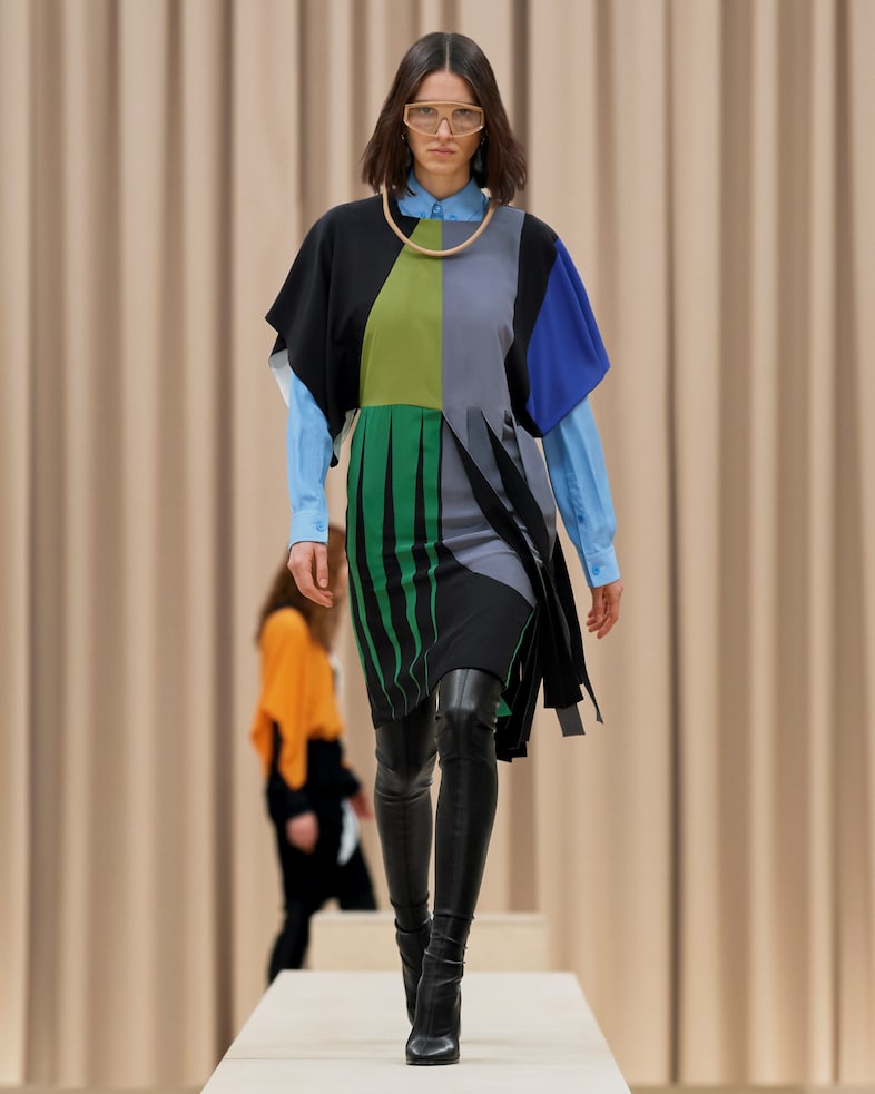 Burberry AW21 womenswear collection by Riccardo Tisci 15 14