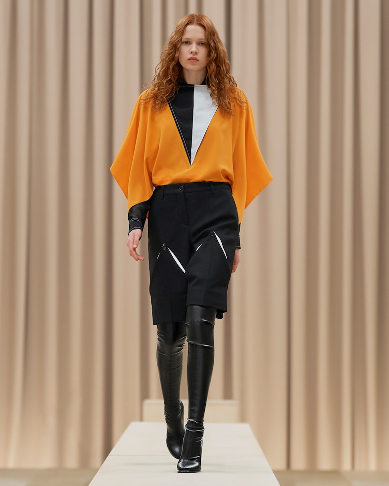 Burberry AW21 womenswear collection by Riccardo Tisci 17 16