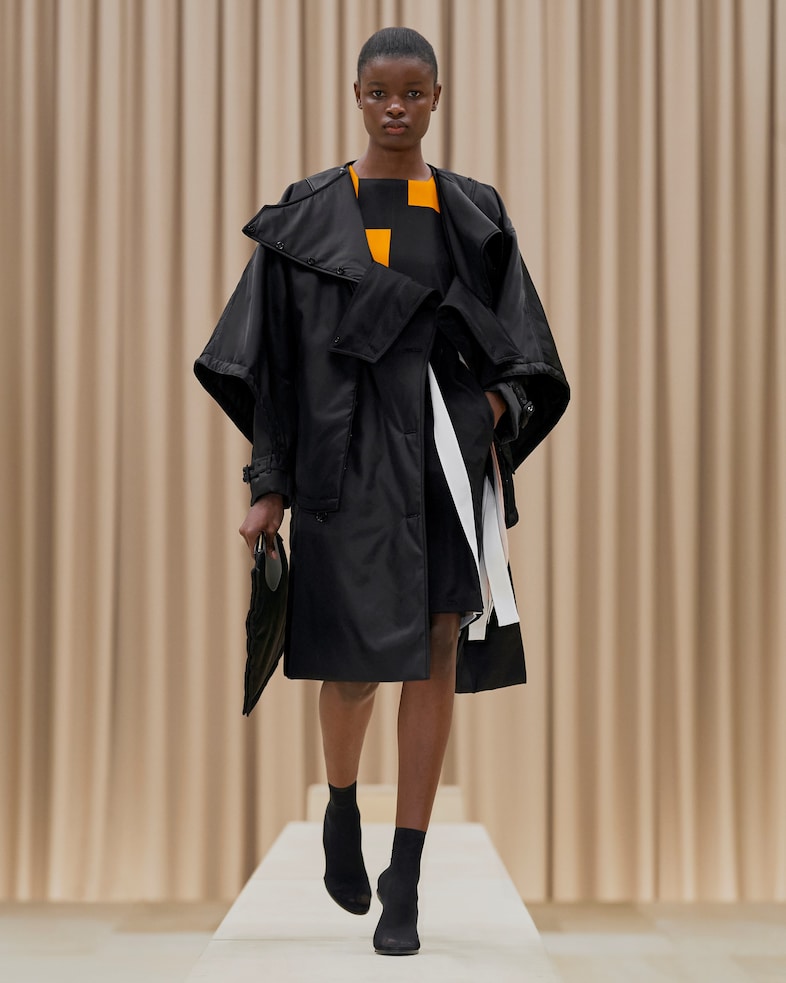 Burberry AW21 womenswear collection by Riccardo Tisci 18 17