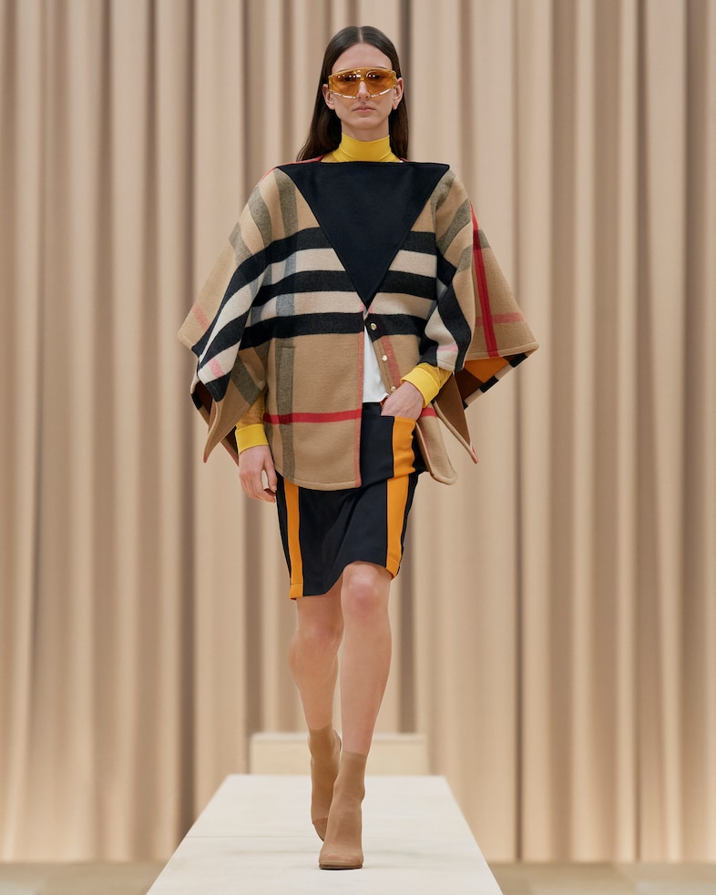 Burberry AW21 womenswear collection by Riccardo Tisci 20 19