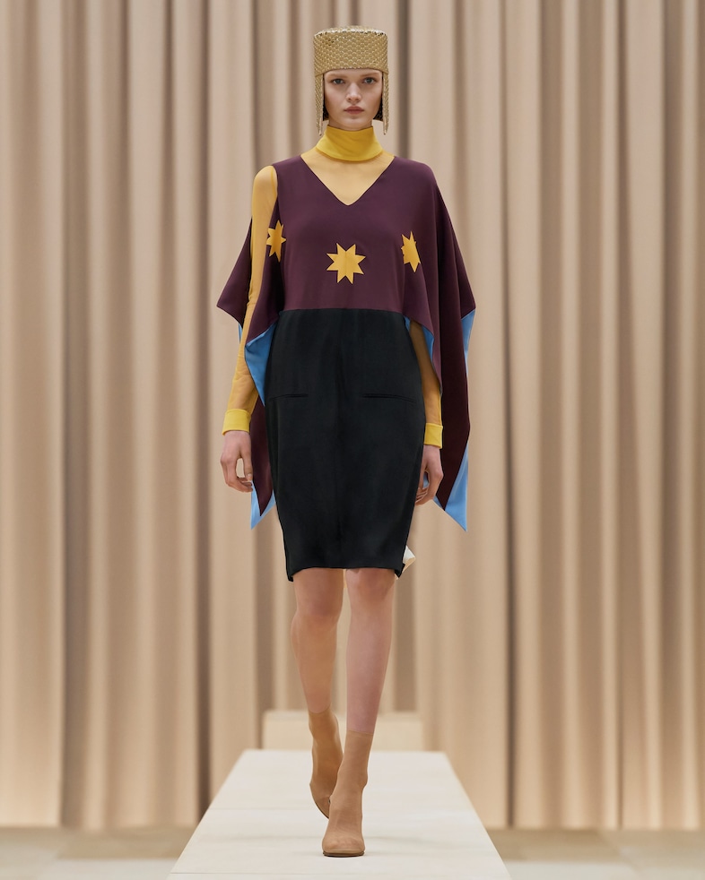 Burberry AW21 womenswear collection by Riccardo Tisci 21 20