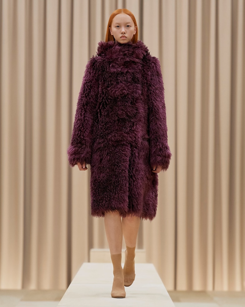 Burberry AW21 womenswear collection by Riccardo Tisci 22 21