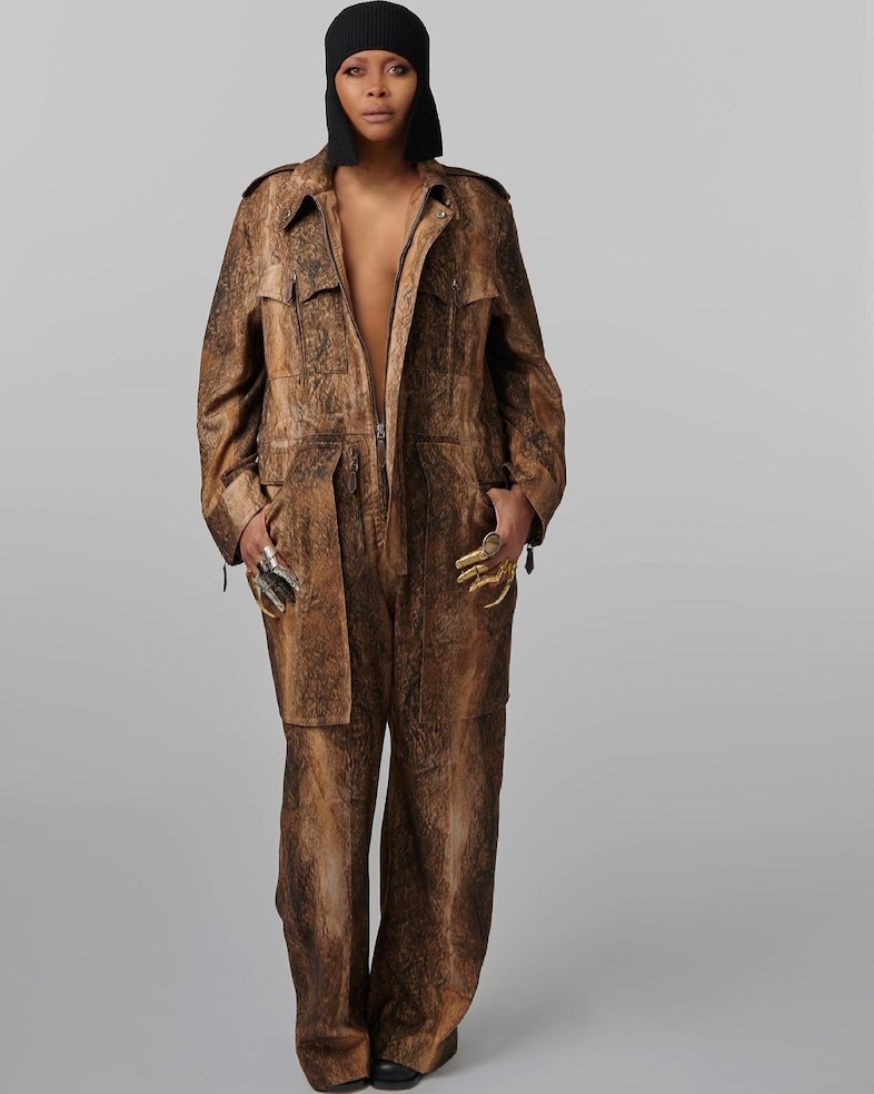 Erykah Badu wearing Burberry_004 5