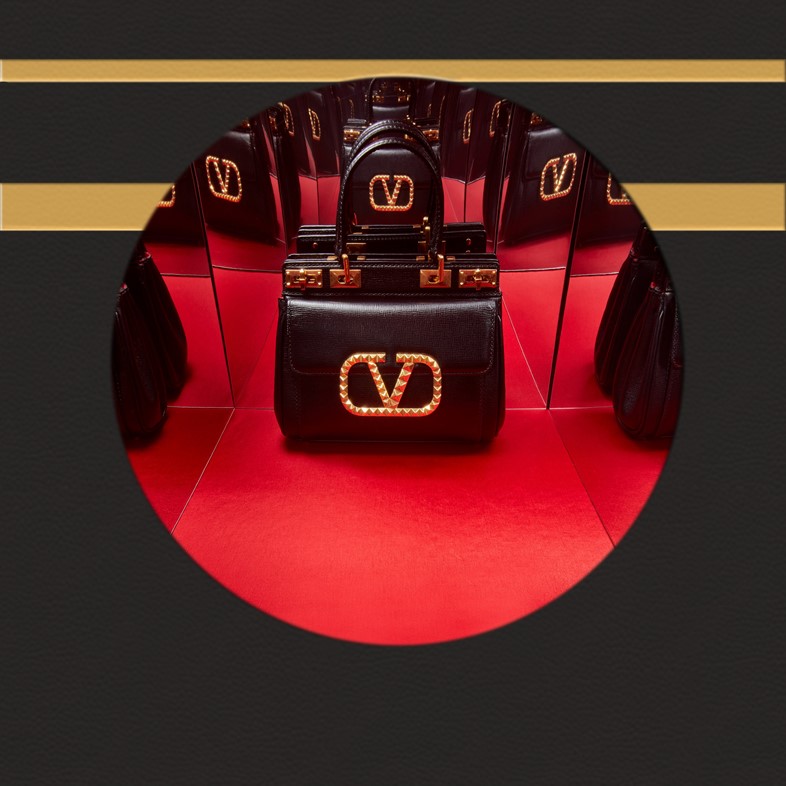 Valentino Garavani Rockstud Alcove Peep Box
