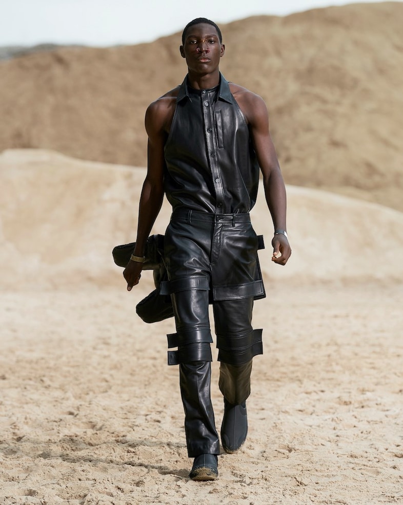 Burberry menswear SS22 collection by Riccardo Tisci 7